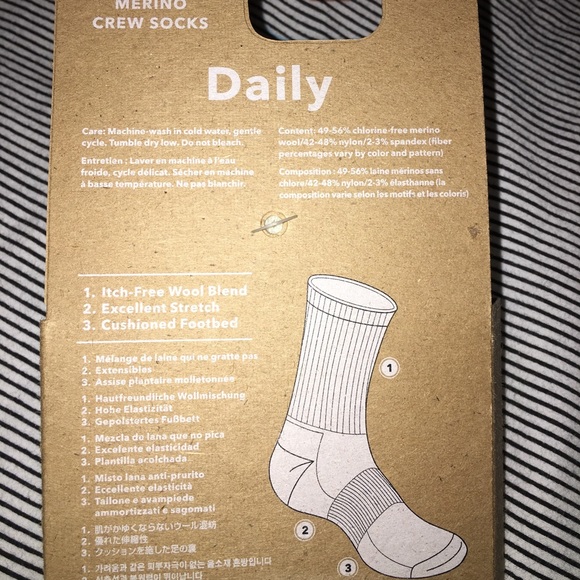 SOLD 🔴 Patagonia merino socks - Picture 2 of 4